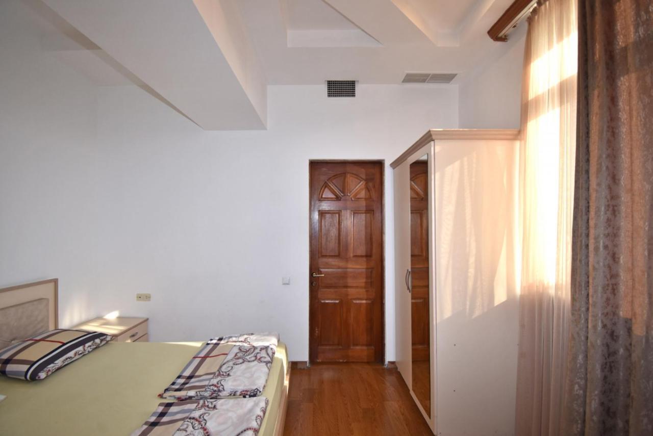 Abovyan Street 16, Apartment No 24 Erévan Extérieur photo