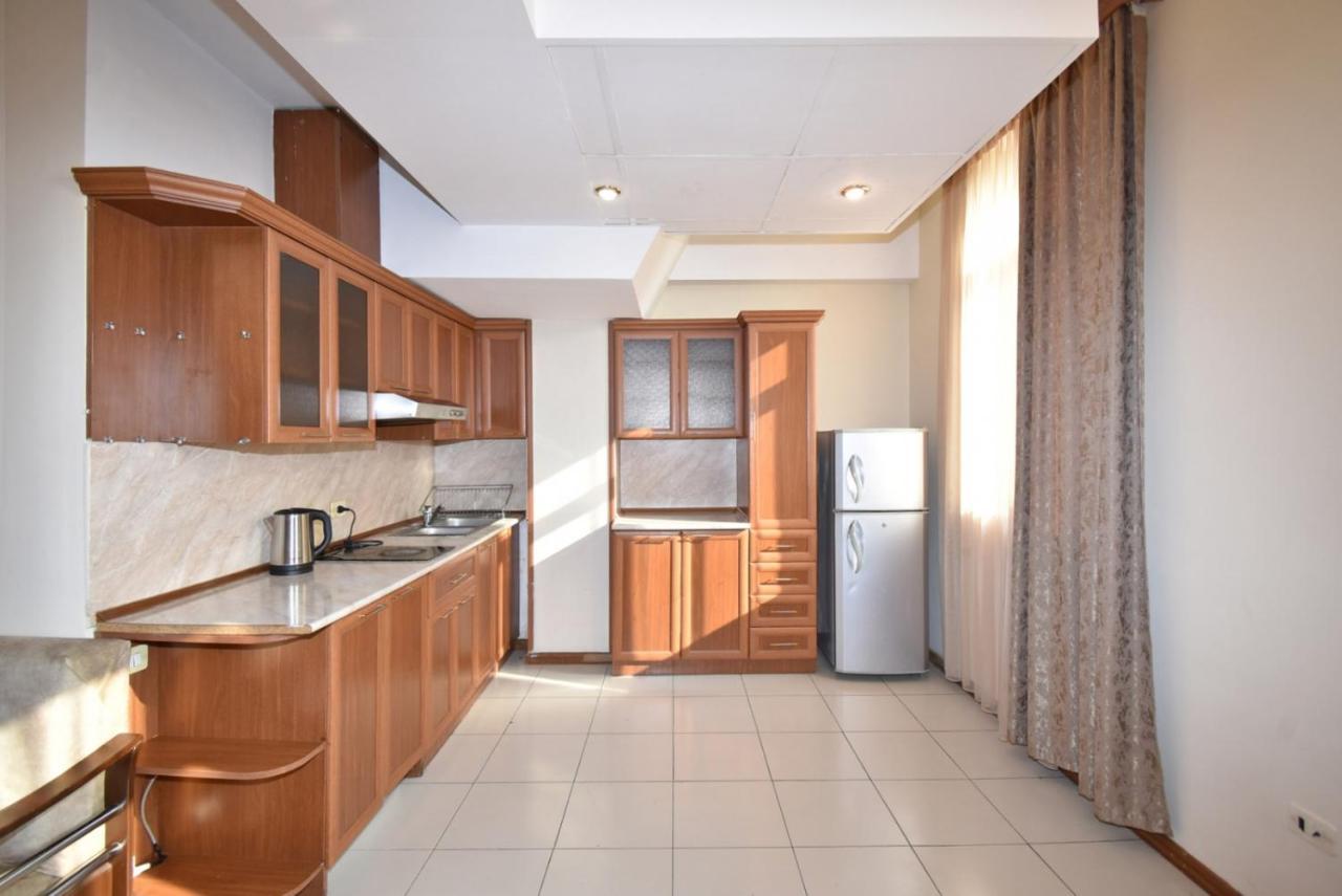 Abovyan Street 16, Apartment No 24 Erévan Extérieur photo